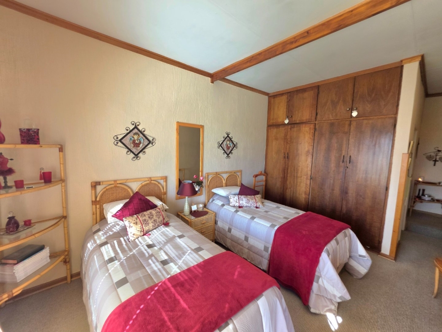 5 Bedroom Property for Sale in Panorama Free State